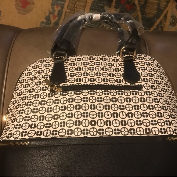 REDUCED!!  IMAN HIDE-AWAY BAG Carry shoes underneath - Picture 2 of 5